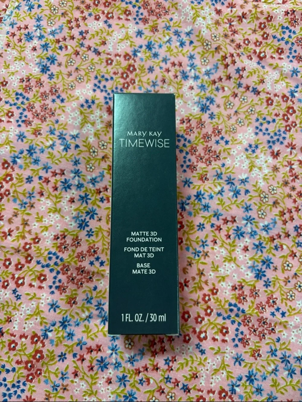 Beige C 220 - Mary Kay TimeWise Matte 3D Foundation